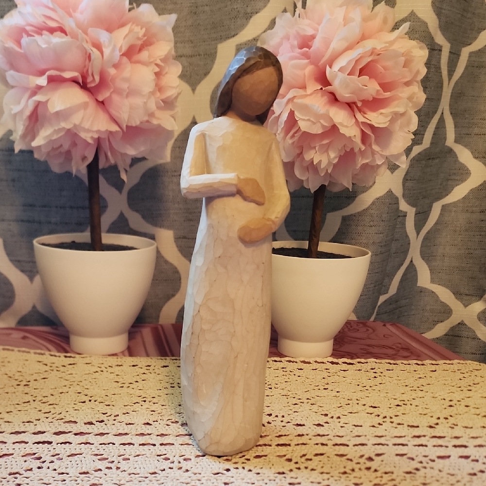 Willow Tree Cherish Figurine